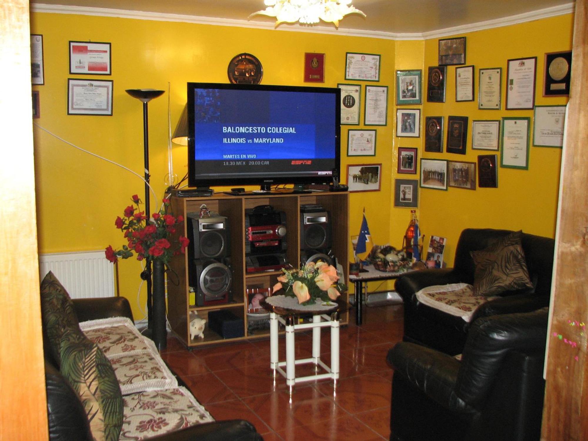 פואנטה ארנס Hostal El Mirador מראה חיצוני תמונה